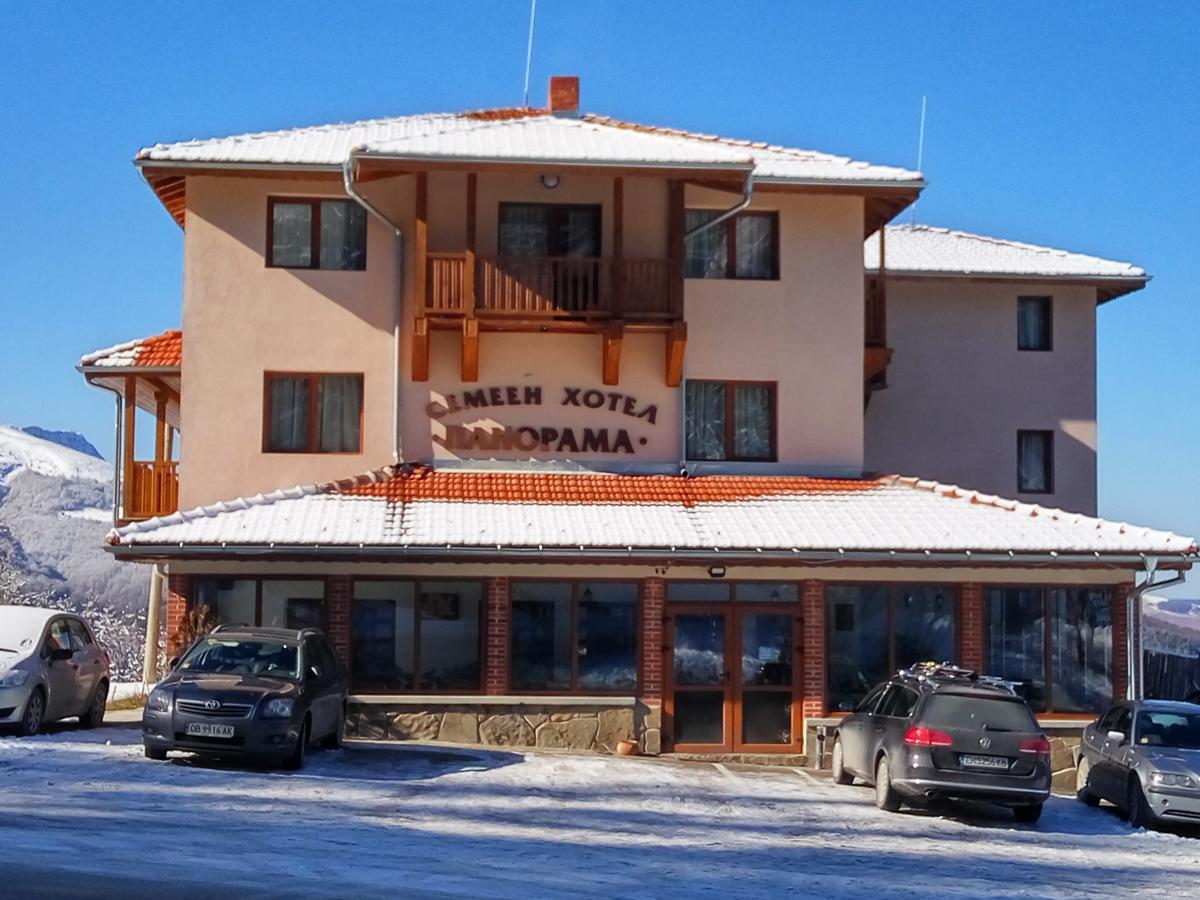 Family Hotel Panorama Chiflik Exterior foto